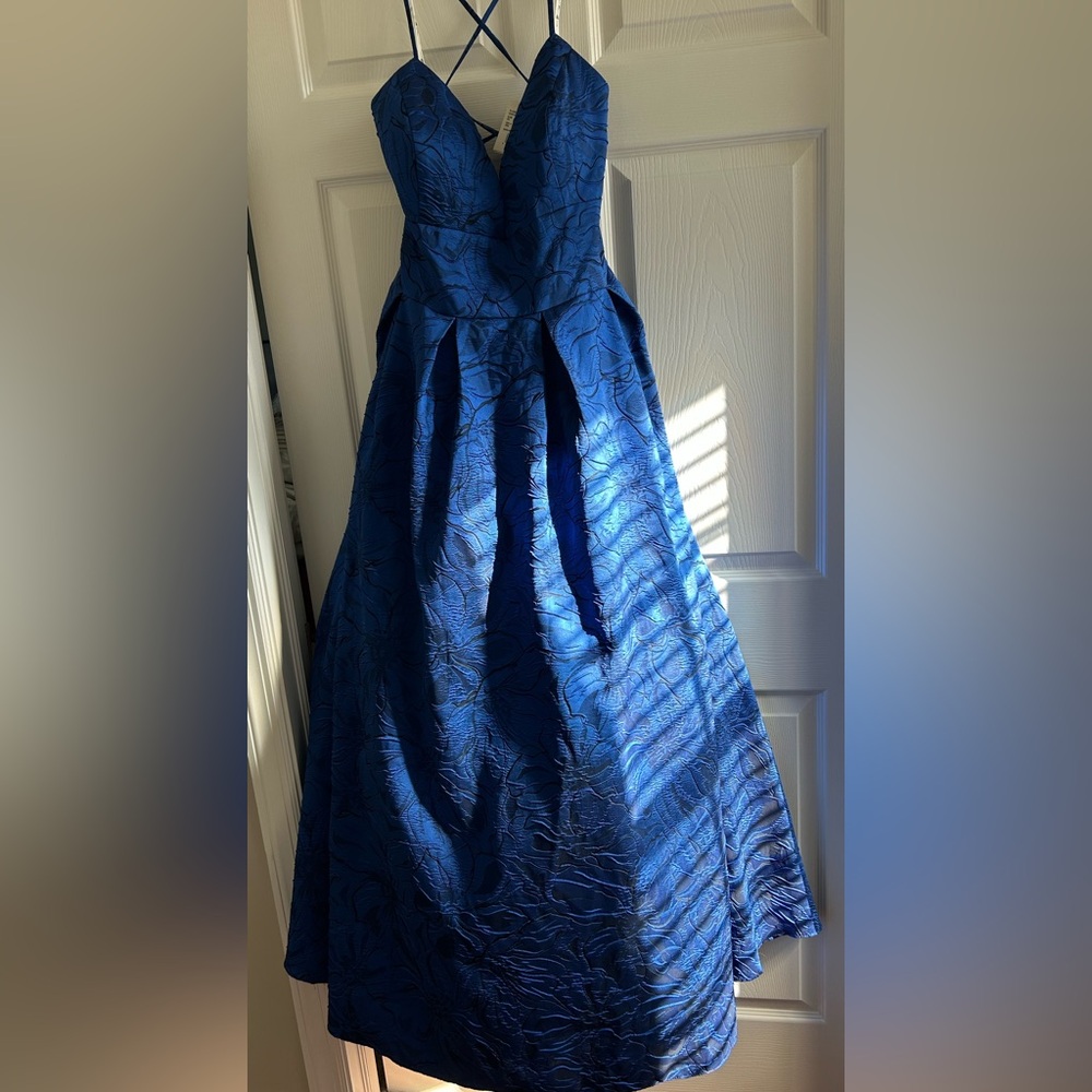 🚘PROM IS COMING Stunning Royal Blue Plus-Size Formal Dress